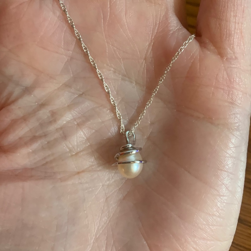 Vantel Pearls Necklace